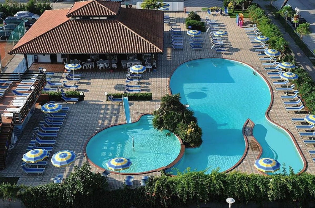 hotel adria   milano marittima 00